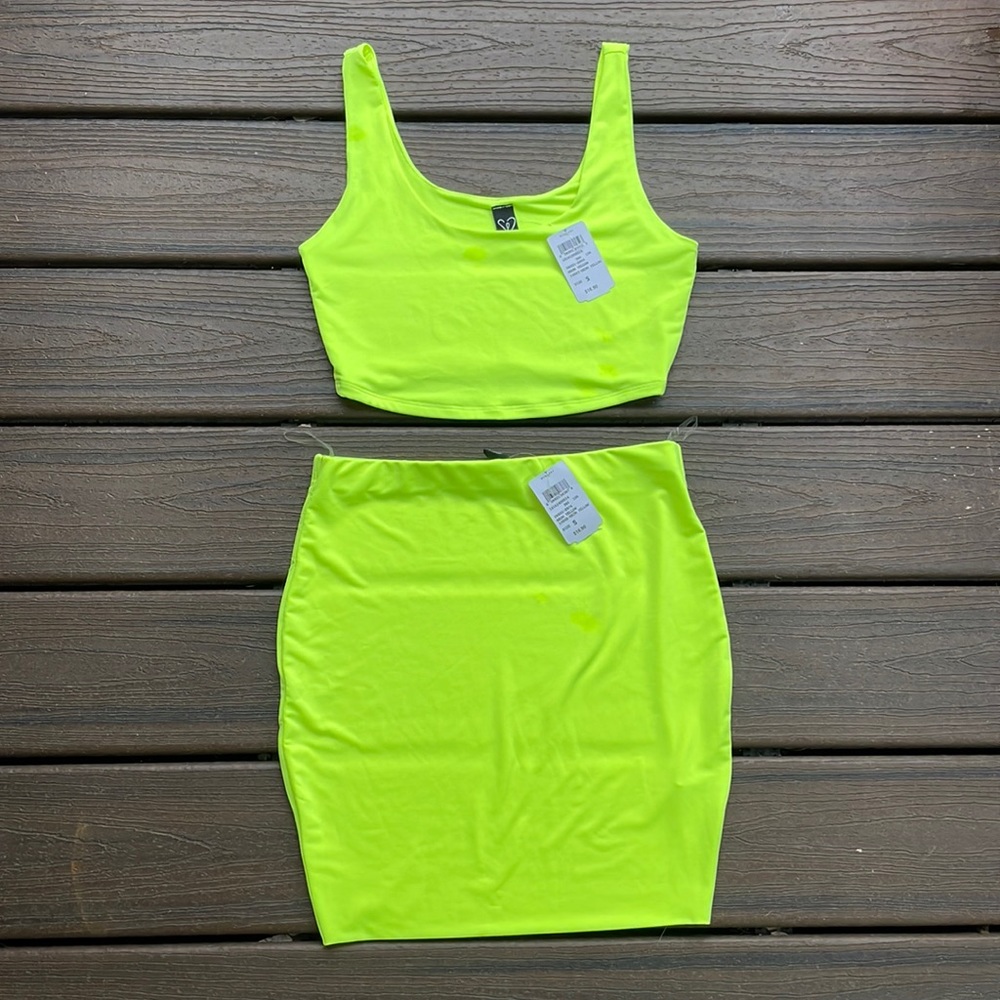 NWT Windsor 2 piece outfit Size Small